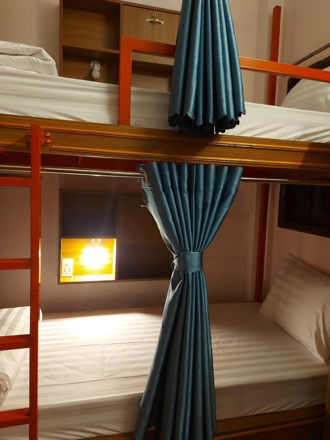 Saigon Rooftops Hostel Хошимин Экстерьер фото