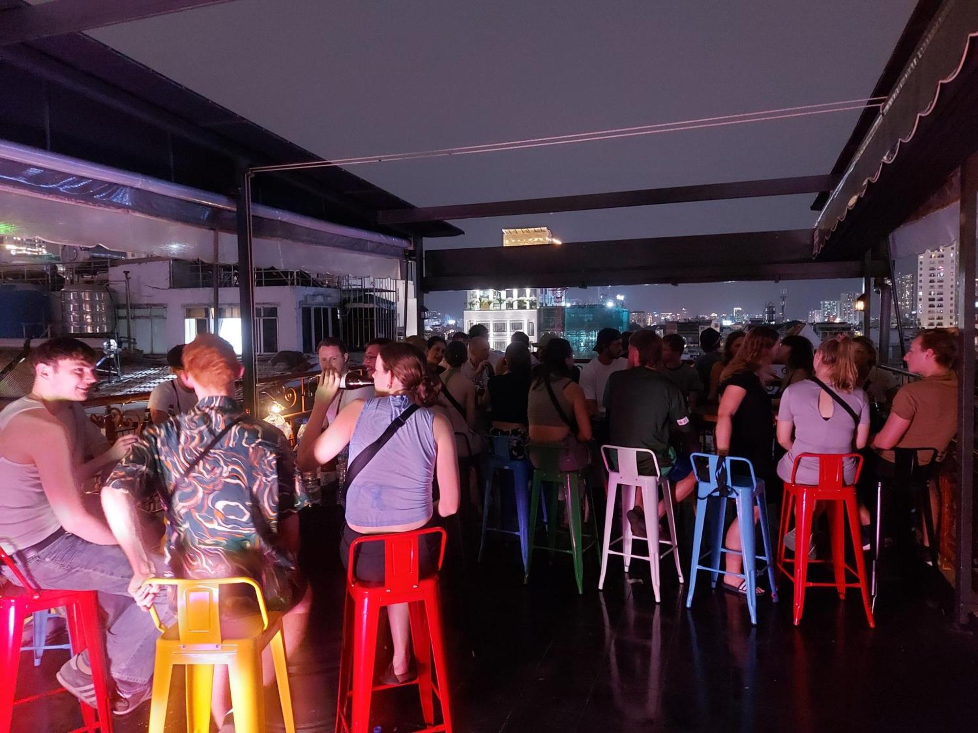 Saigon Rooftops Hostel Хошимин Экстерьер фото