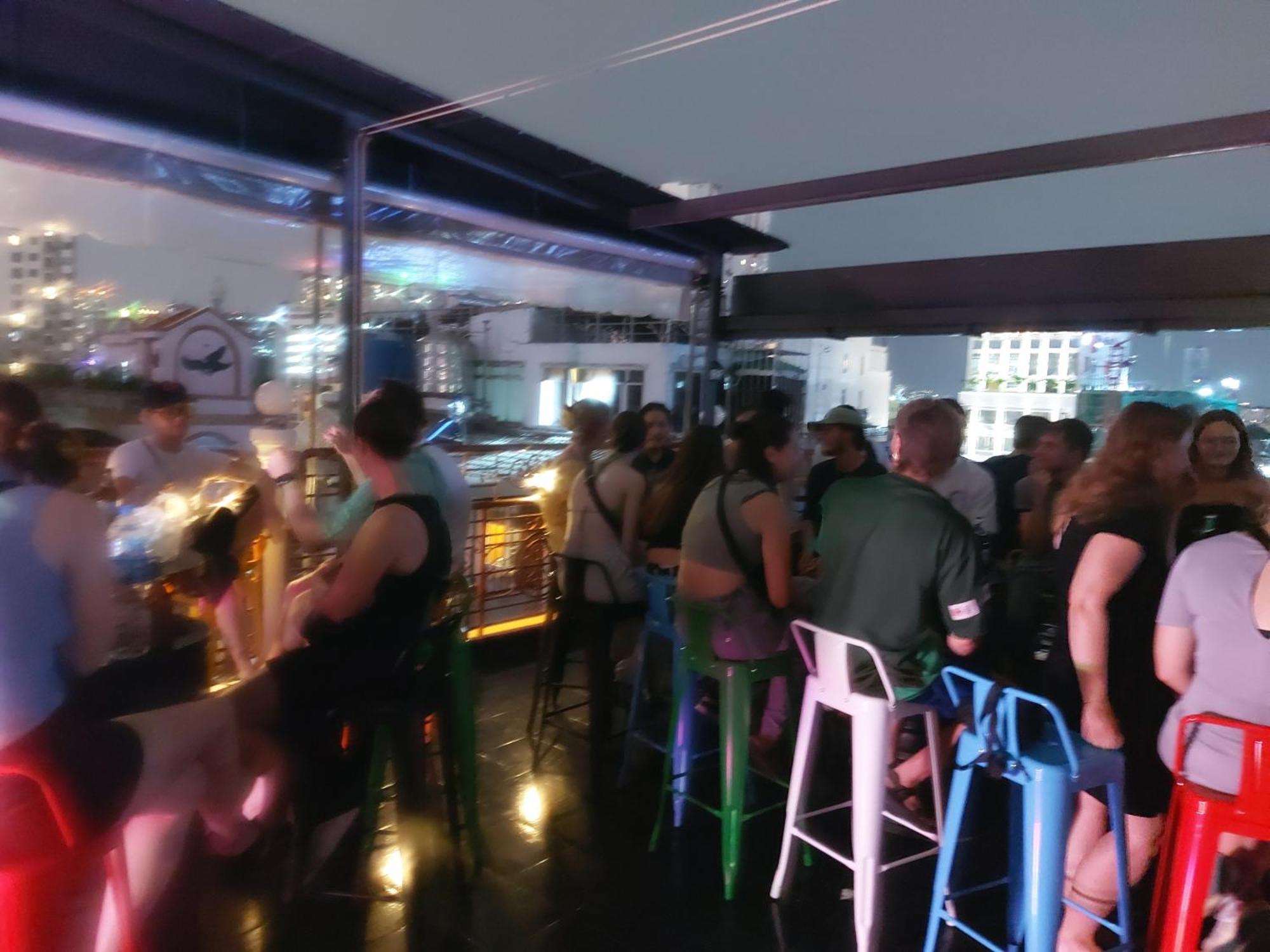 Saigon Rooftops Hostel Хошимин Экстерьер фото