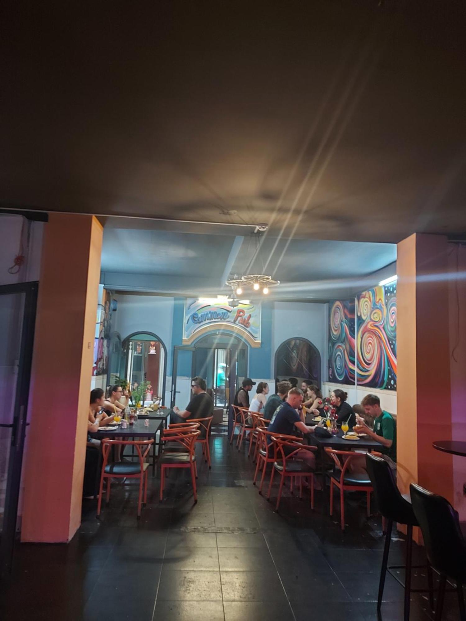 Saigon Rooftops Hostel Хошимин Экстерьер фото
