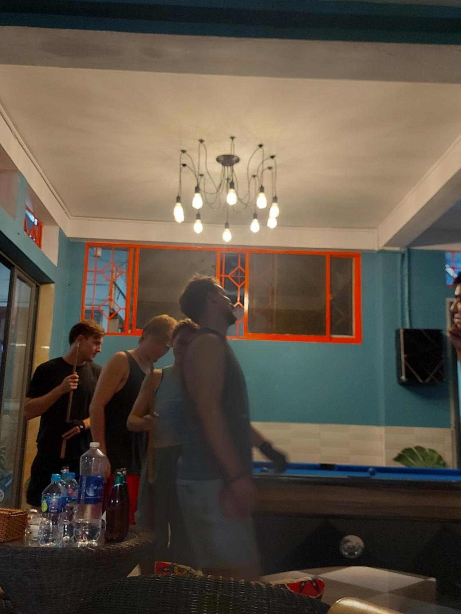 Saigon Rooftops Hostel Хошимин Экстерьер фото