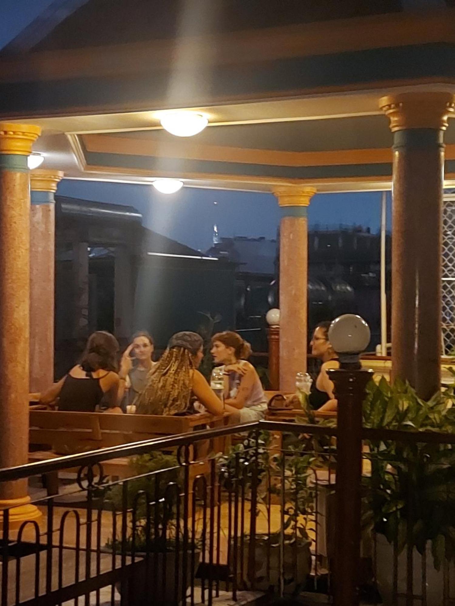 Saigon Rooftops Hostel Хошимин Экстерьер фото