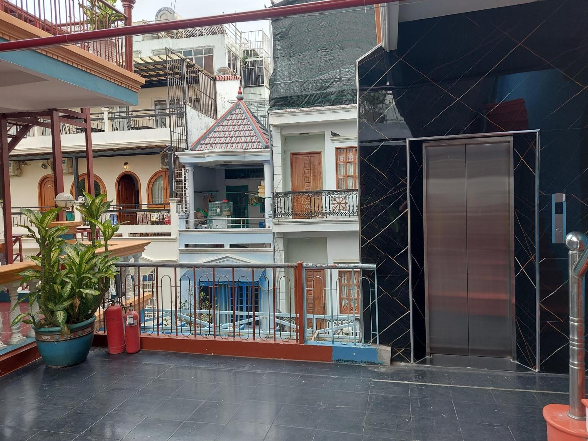 Saigon Rooftops Hostel Хошимин Экстерьер фото