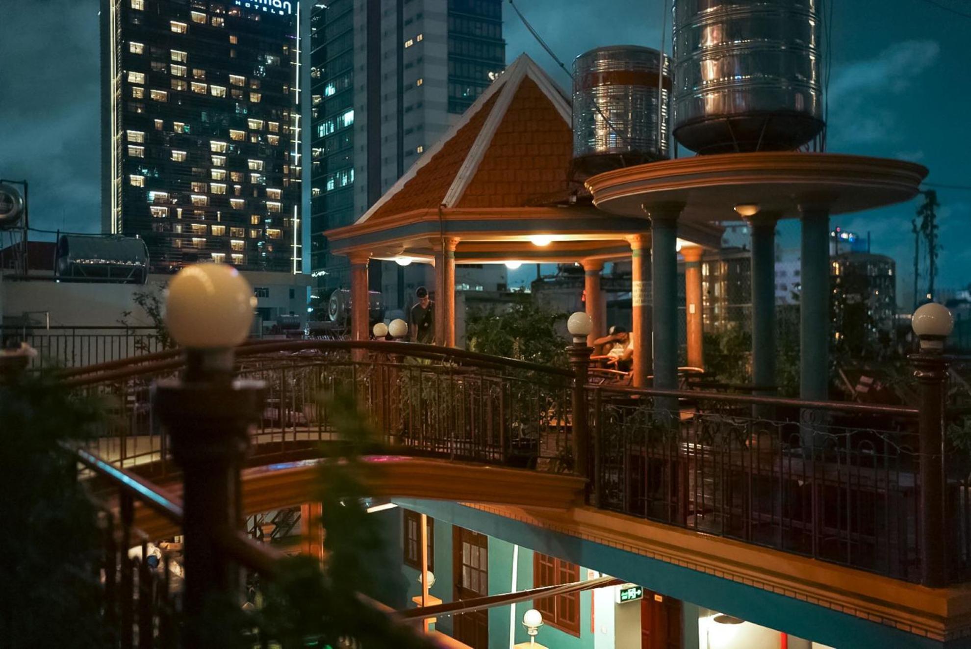 Saigon Rooftops Hostel Хошимин Экстерьер фото
